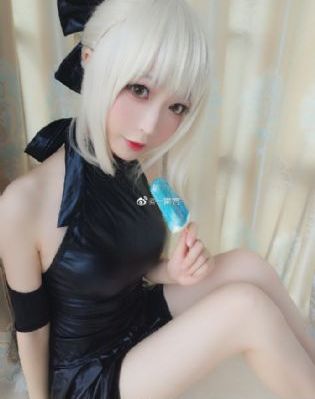 精品娱乐视频网_超清完整在线观看
